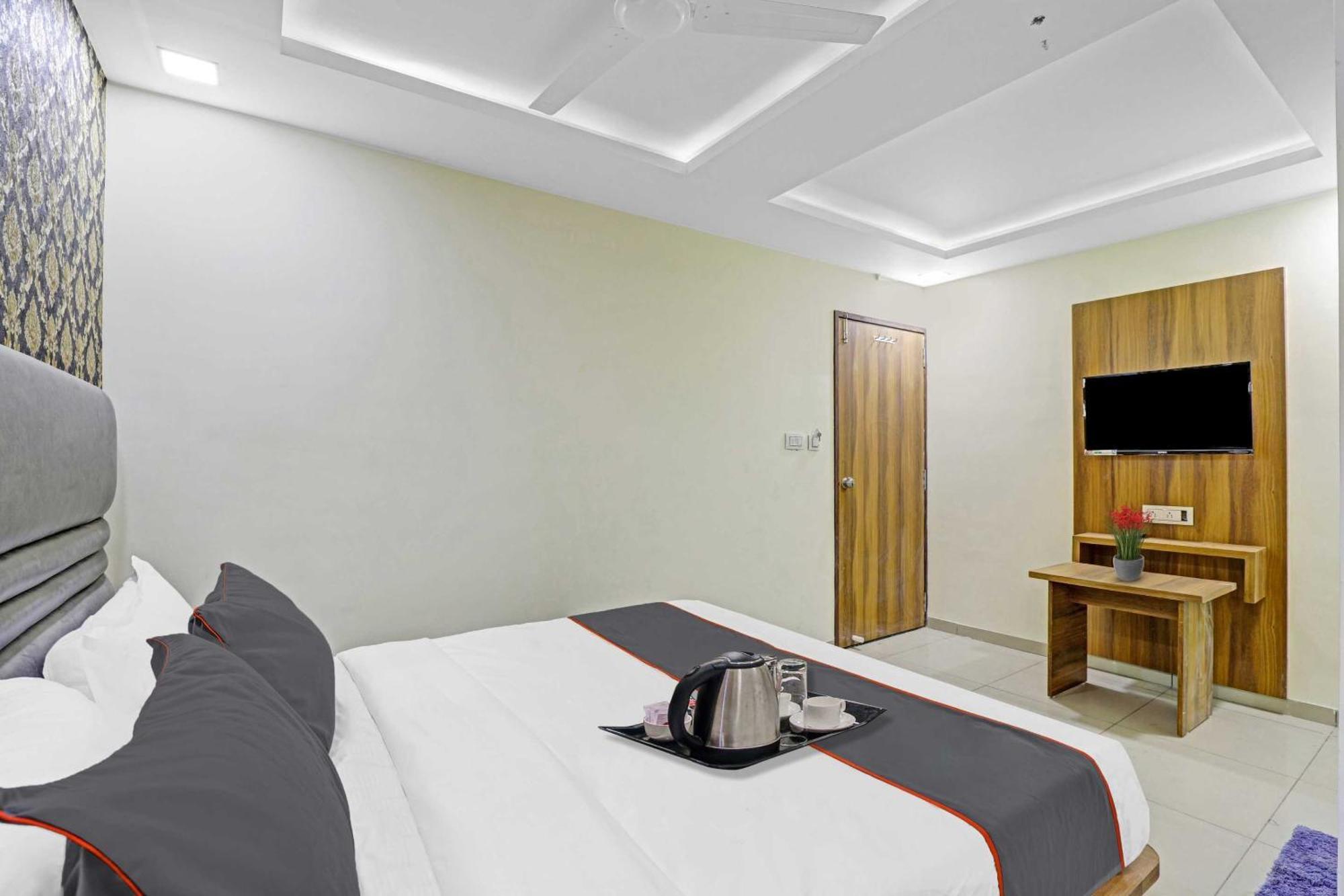 Hotel O Hill View Vadodara Zewnętrze zdjęcie